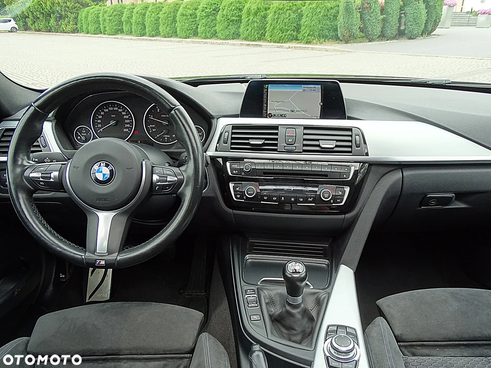 BMW Seria 3 320d xDrive M Sport - 36