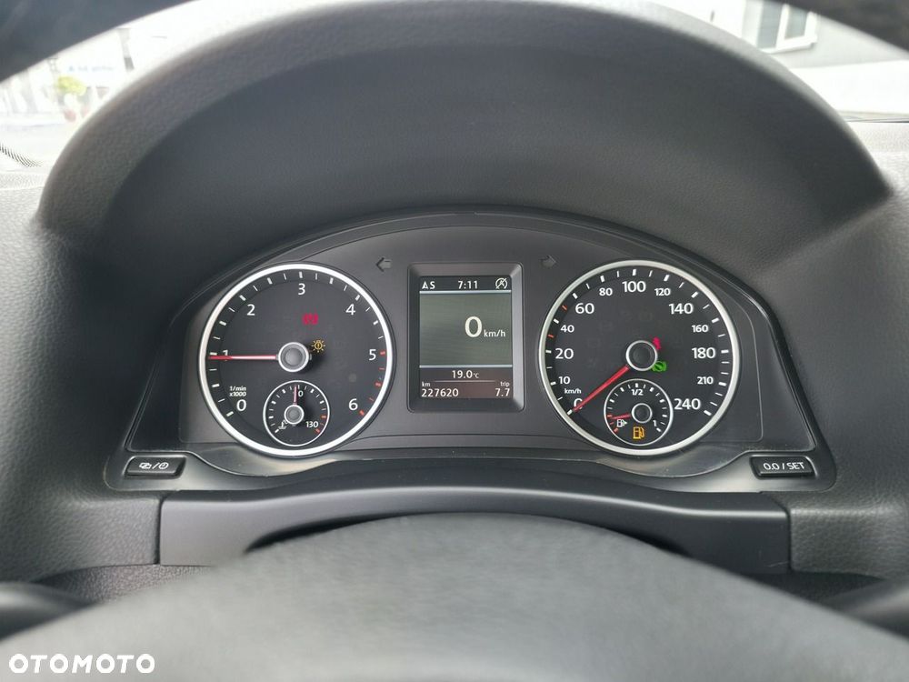 Volkswagen Tiguan - 21