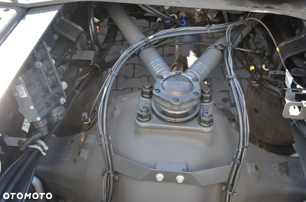 Volvo FH 5 / NEW / I-SAVE / KLIMA P. / LED / NAVI / KAMERA / 1020 - 10