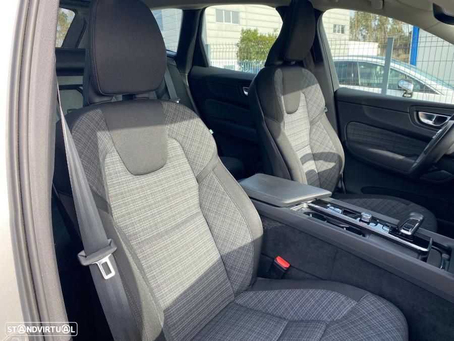 Volvo XC 60 2.0 T6 PHEV Inscription AWD - 9