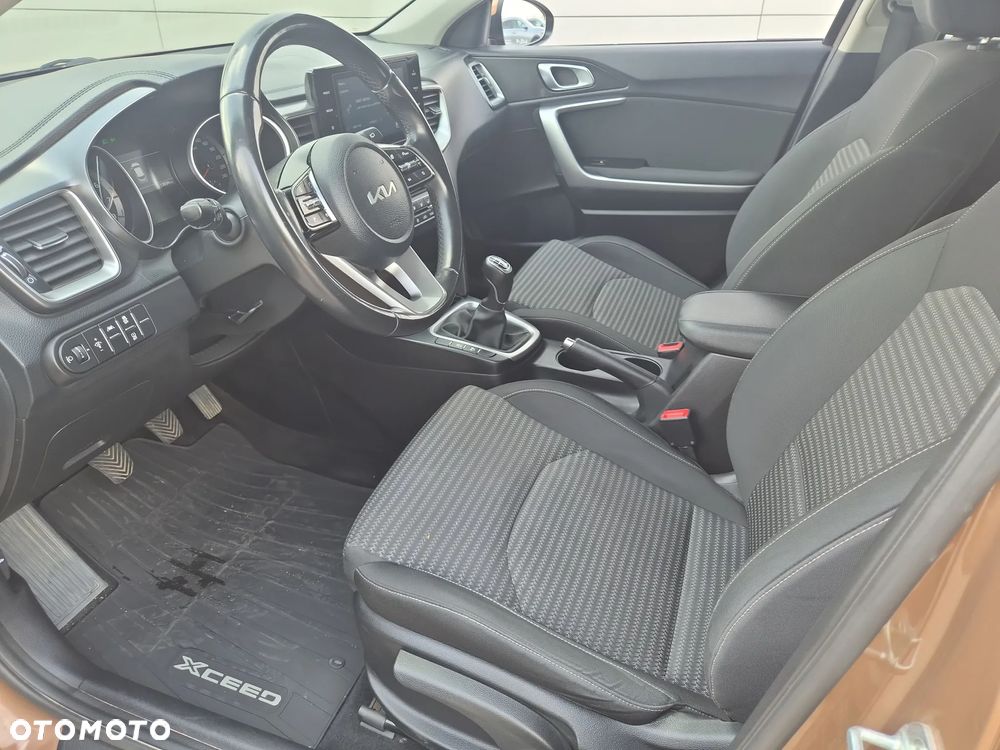 Kia XCeed 1.5 T-GDI M - 9