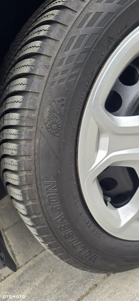 Ford Kuga 1.5 EcoBoost 2x4 Business Edition - 30