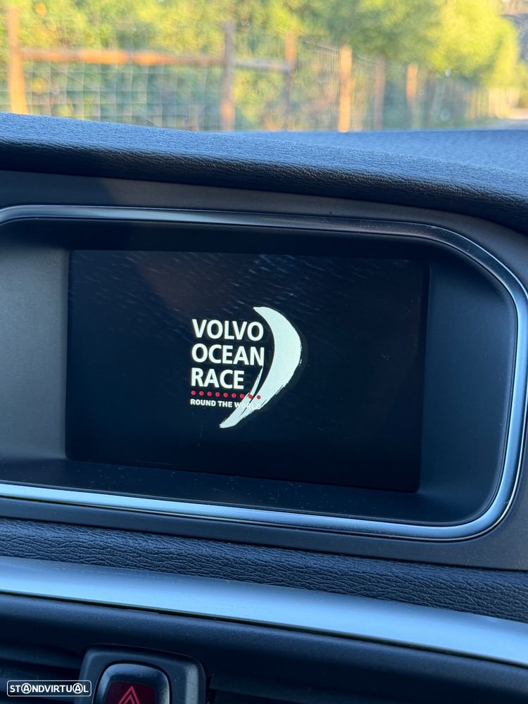 Volvo V40 Cross Country D3 Ocean Race - 13