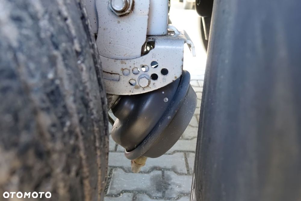 Chereau CHŁODNIA / CARRIER VECTOR / OSIE BPW / OŚ PODNOSZONA / KOSZ I KOŁO ZAPASOWE  / - 16