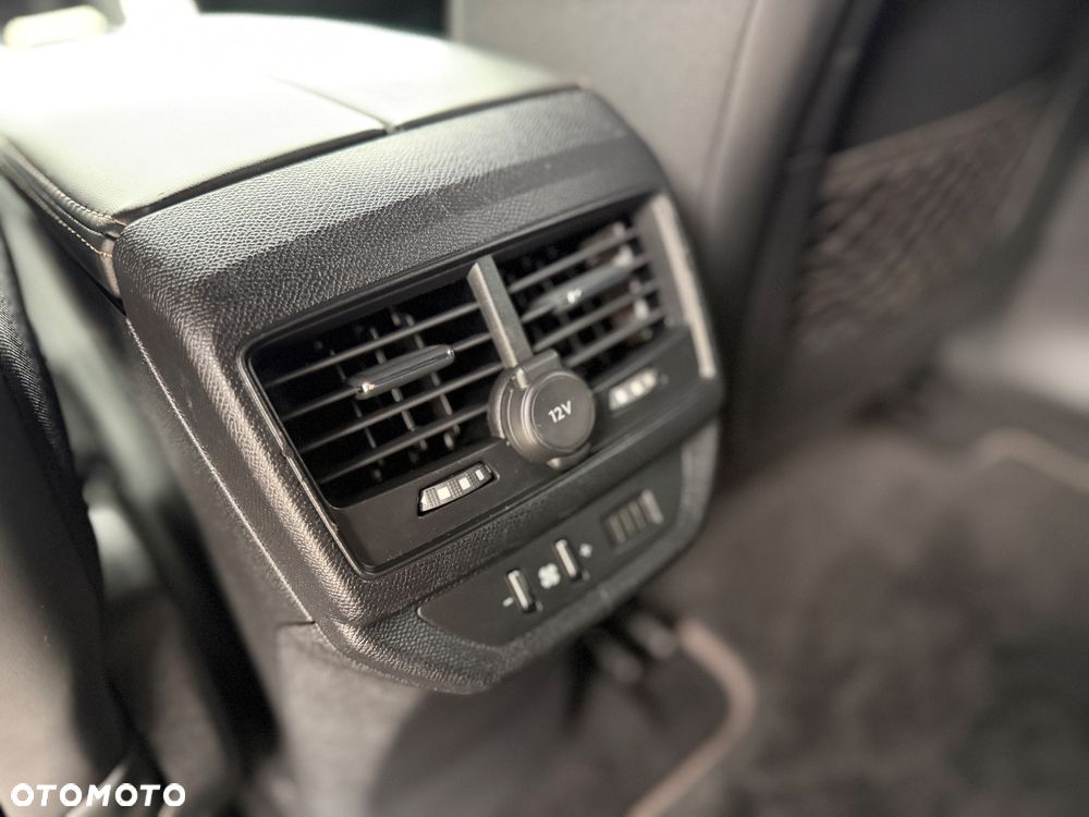 Peugeot 5008 THP 165 EAT6 Allure - 35