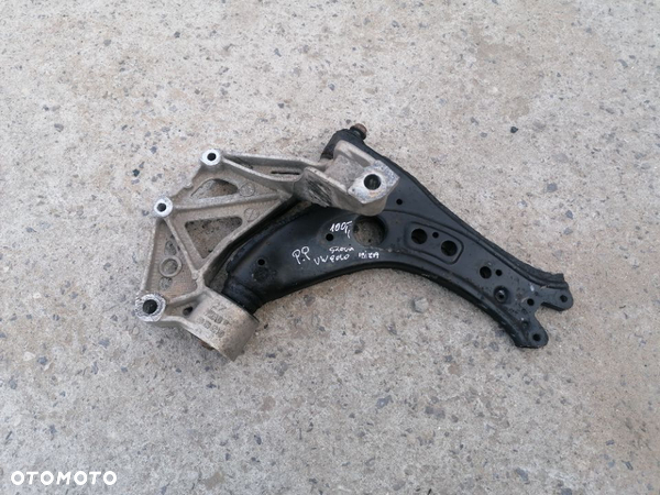 VW SKODA SEAT PRAWY WACHACZ Z WSPORNIKEM ORGINAL 600199294D
