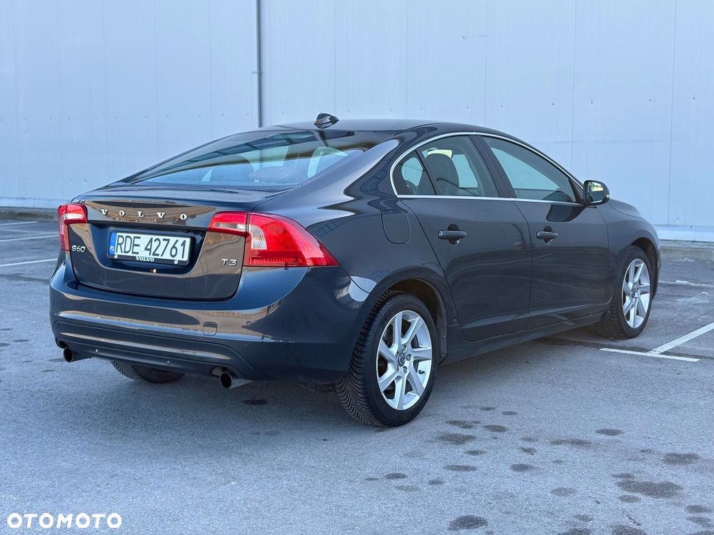 Volvo S60 ver-t3-momentum - 9