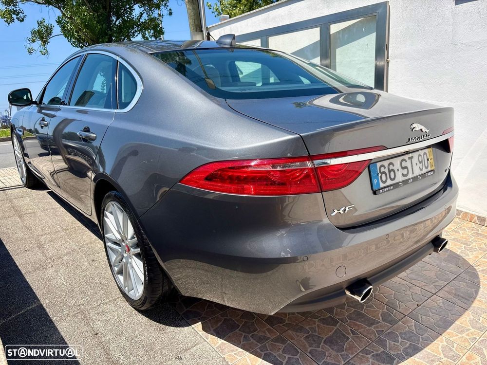 Jaguar XF 3.0 TDV6 Portfolio Aut. - 2