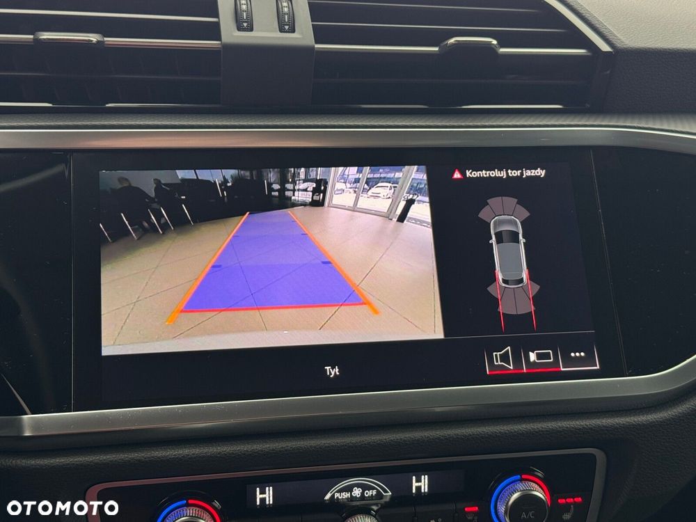 Audi Q3 Sportback - 36