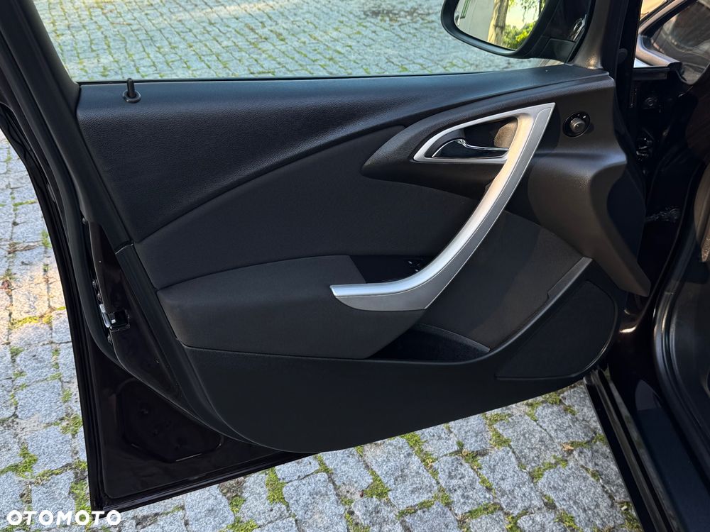 Opel Astra 1.4 T Cosmo - 36