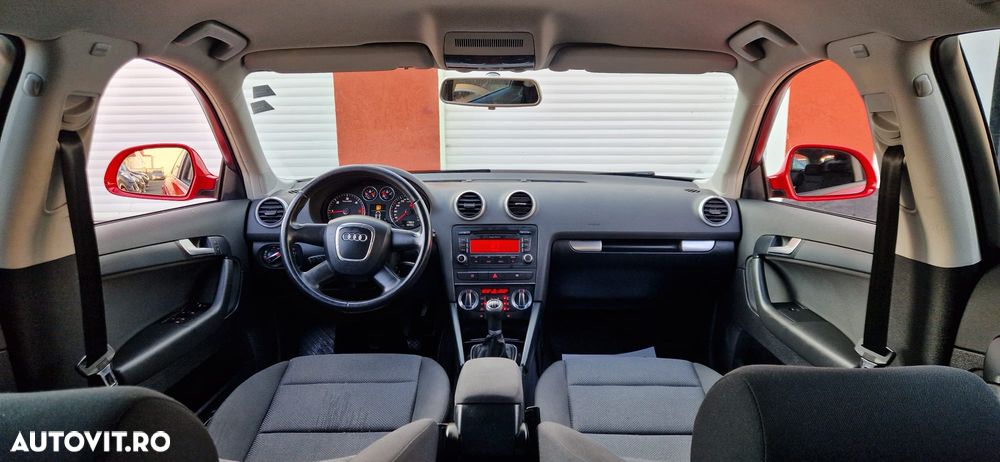 Audi A3 1.6 TDI Sportback DPF Ambiente - 7