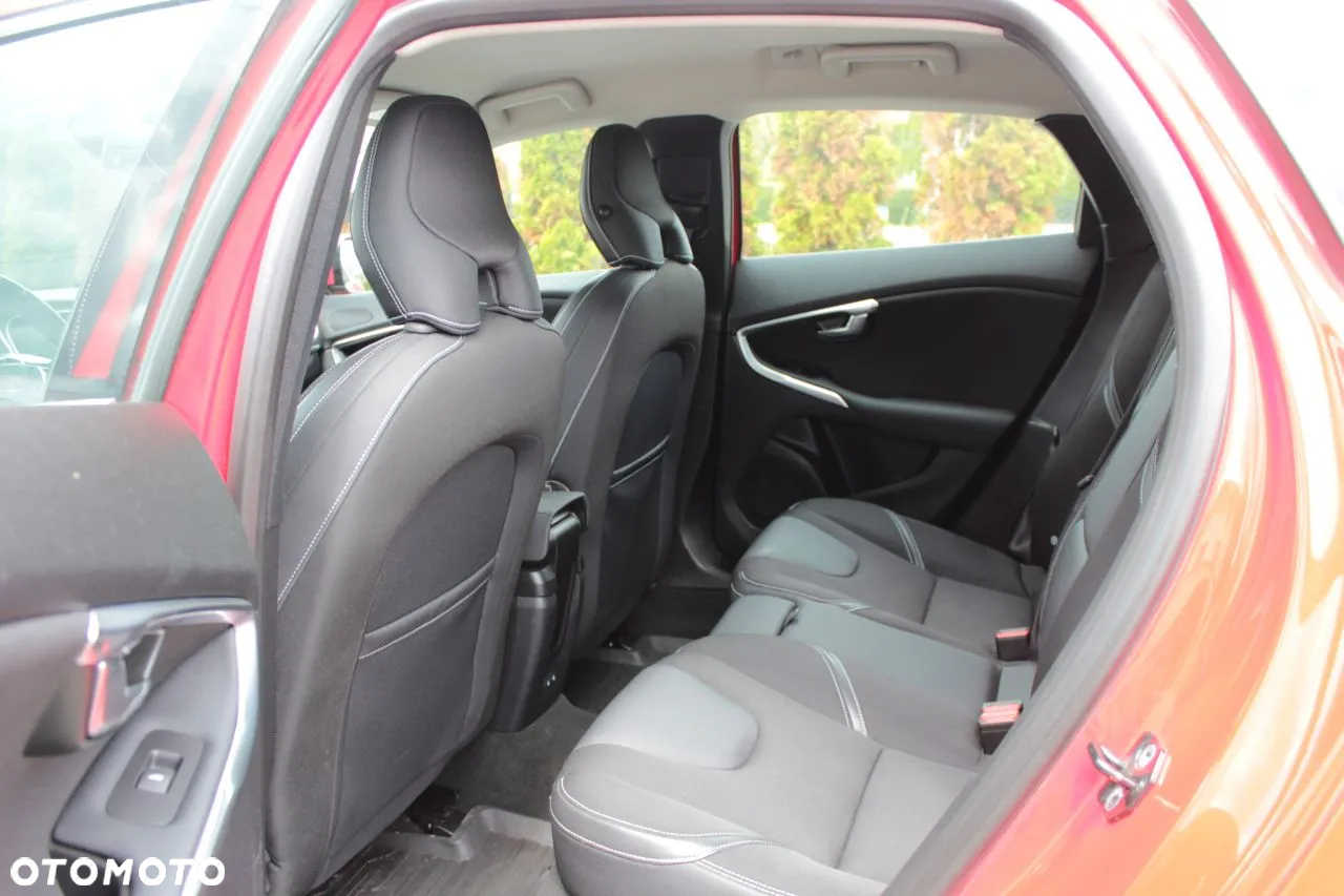Volvo V40 D2 Momentum - 15