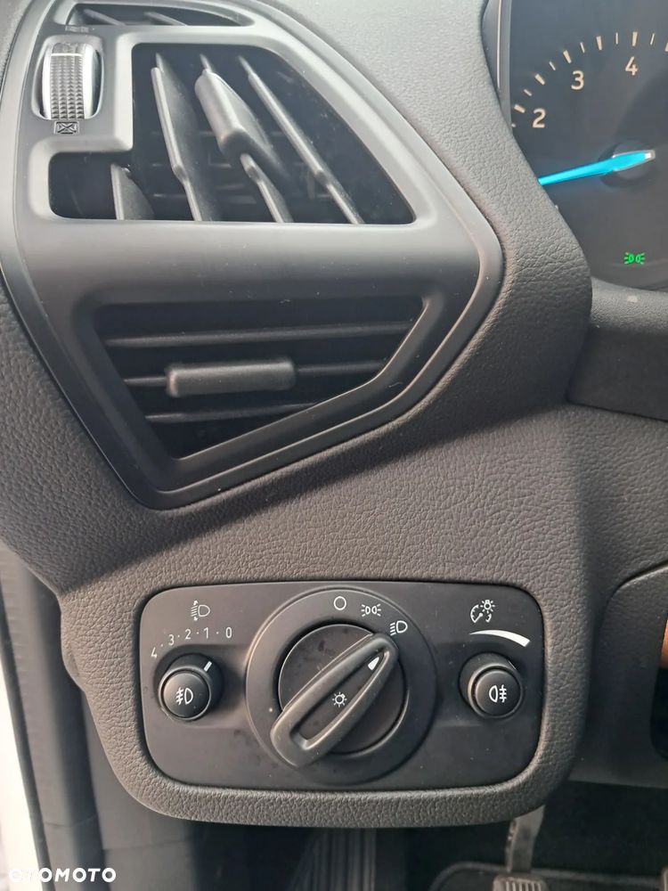 Ford Kuga 1.5 EcoBoost FWD Edition ASS MMT6 - 36