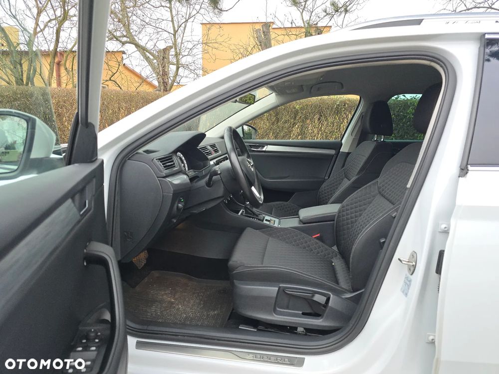 Skoda Superb 1.5 TSI Ambition DSG - 18