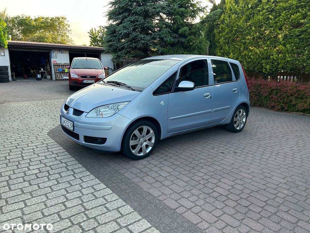 Mitsubishi Colt - 9