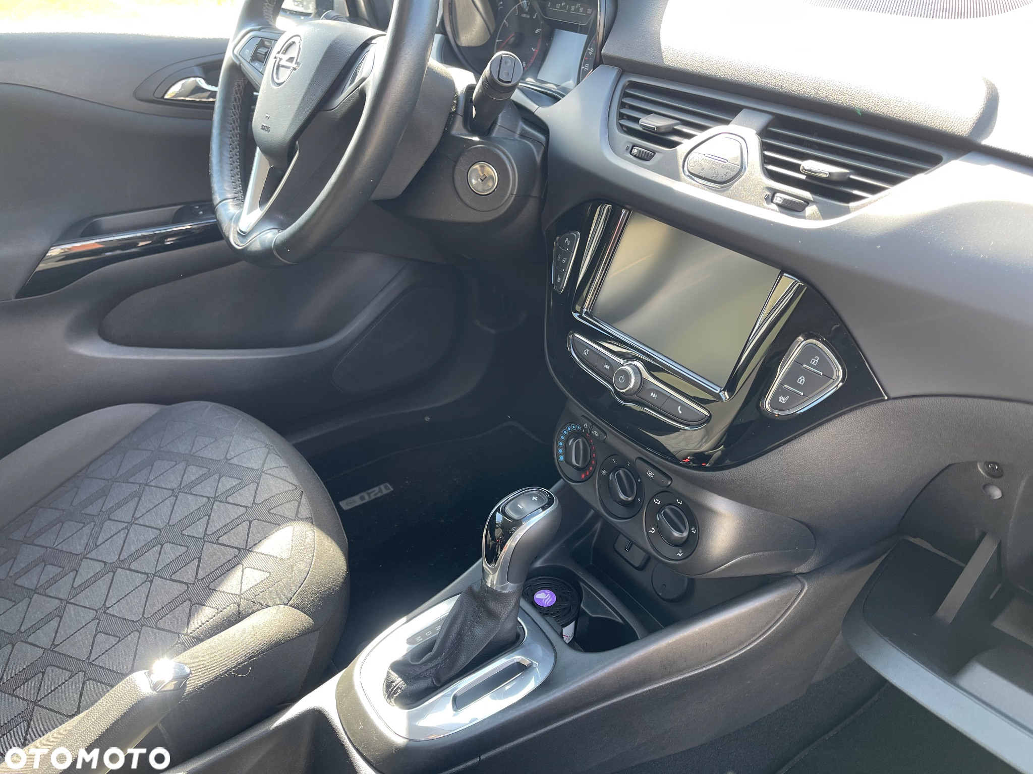 Opel Corsa 1.4 Automatik 120 Jahre - 21