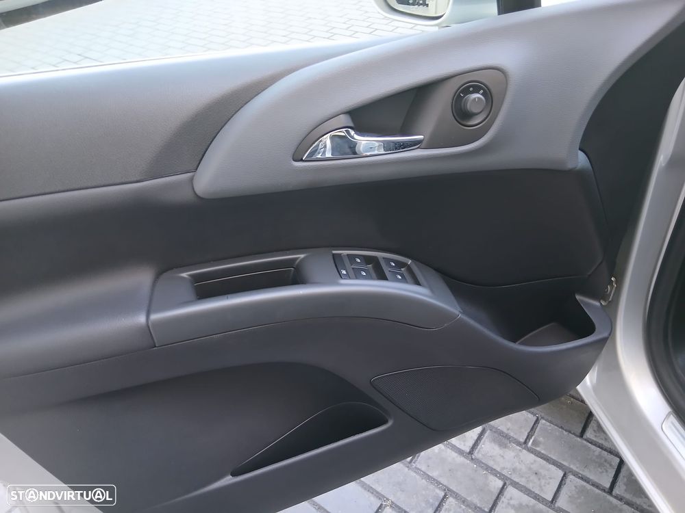 Opel Meriva 1.4 Twinport Cosmo - 6