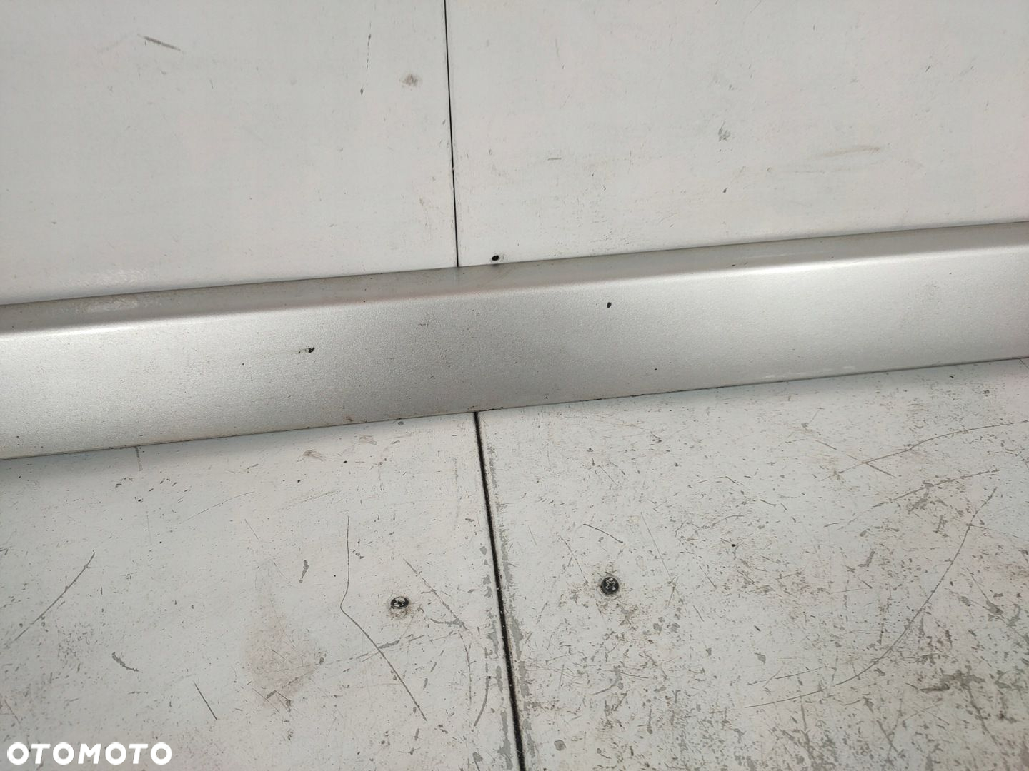 LISTWA DRZWI DOLNA skoda superb 9102 - 3