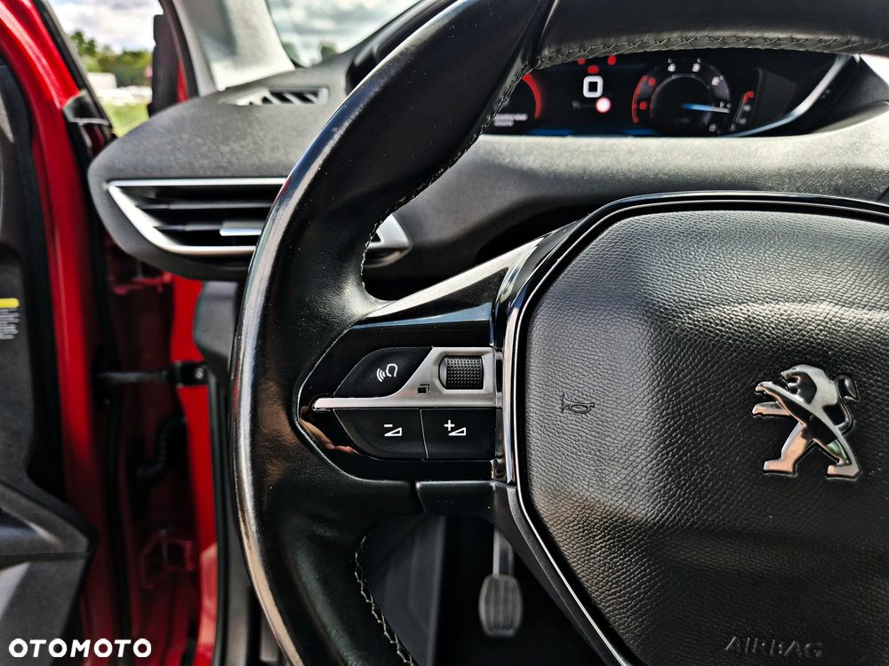 Peugeot 5008 1.5 BlueHDi Allure S&S - 28