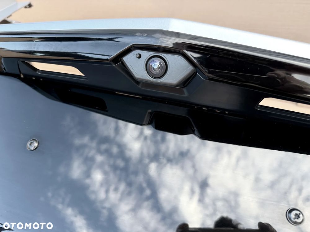 Zderzak Tylny Lamborghini URUS SE, kompletny - tył - 8