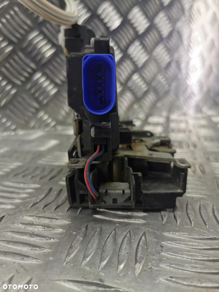 VW TOUAREG 7L 03-09R ZAMEK DRZWI LEWY PRZÓD 9 PIN - 3