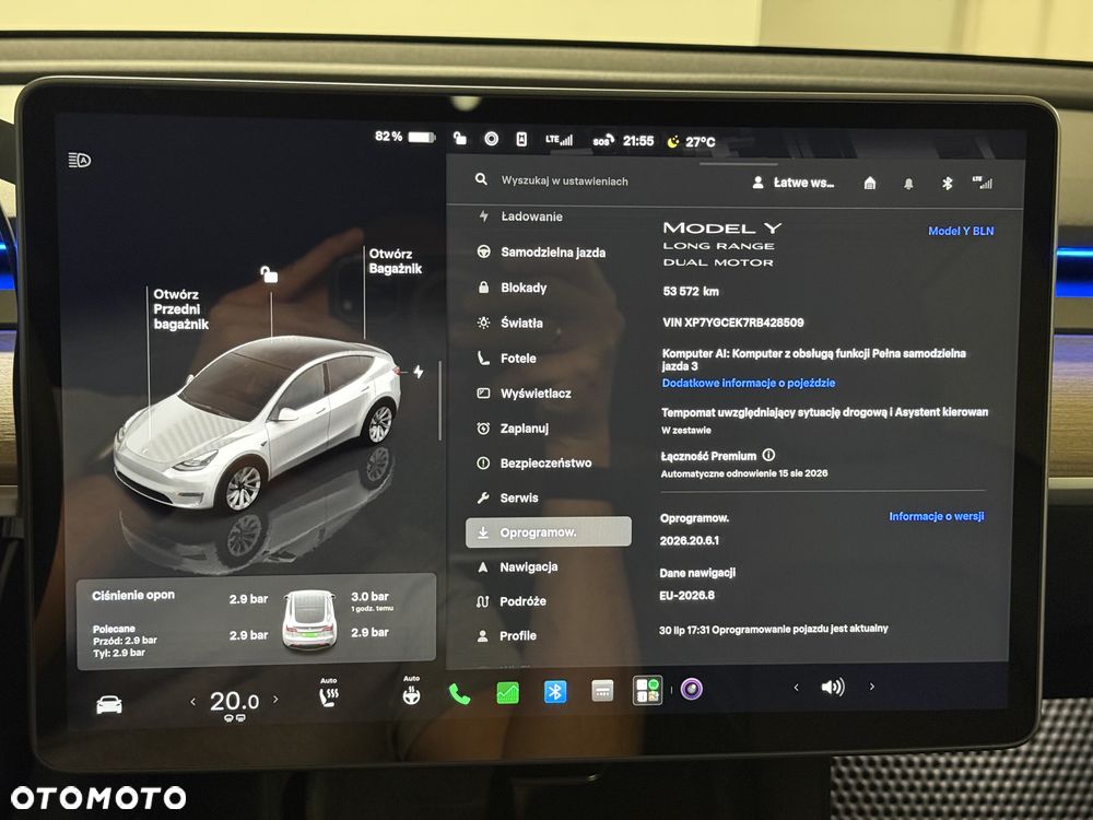 Tesla Model Y - 17