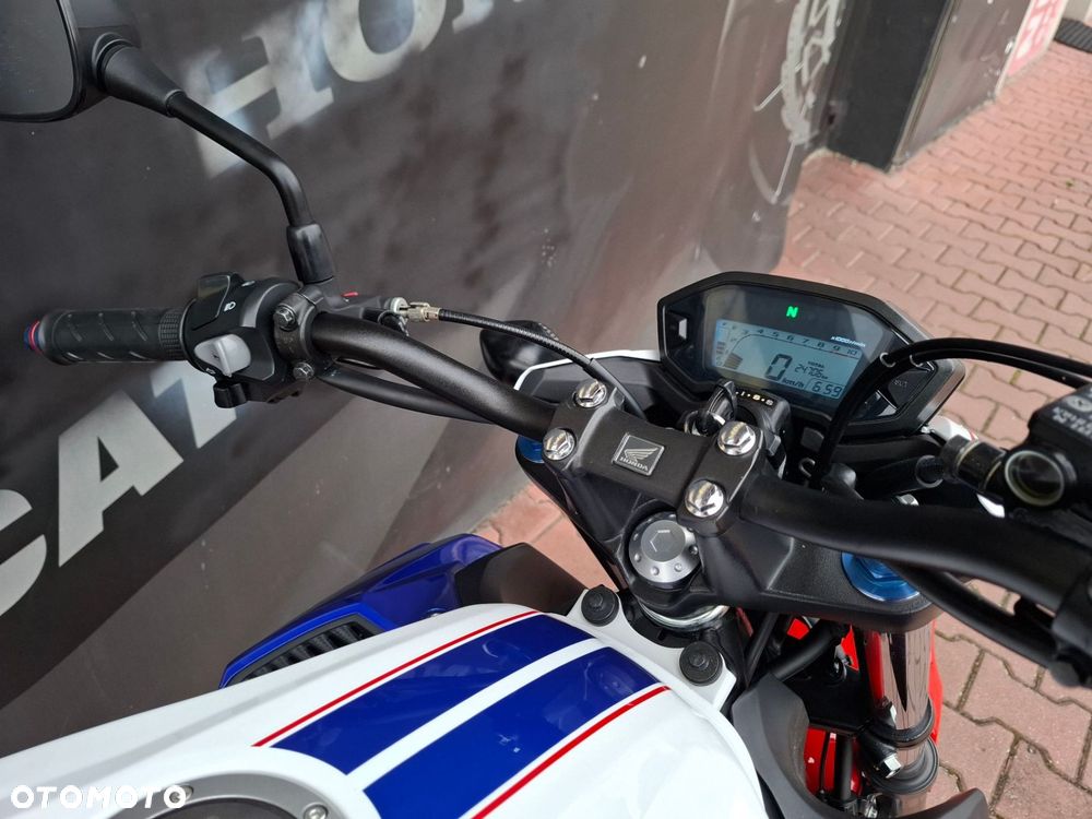 Honda CB - 16