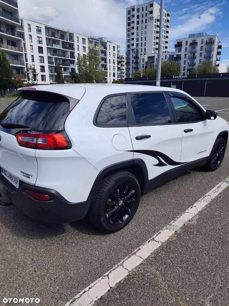 Jeep Cherokee - 5