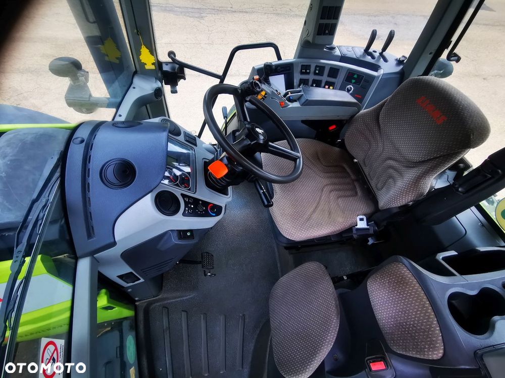 Claas AXION 850 - 14