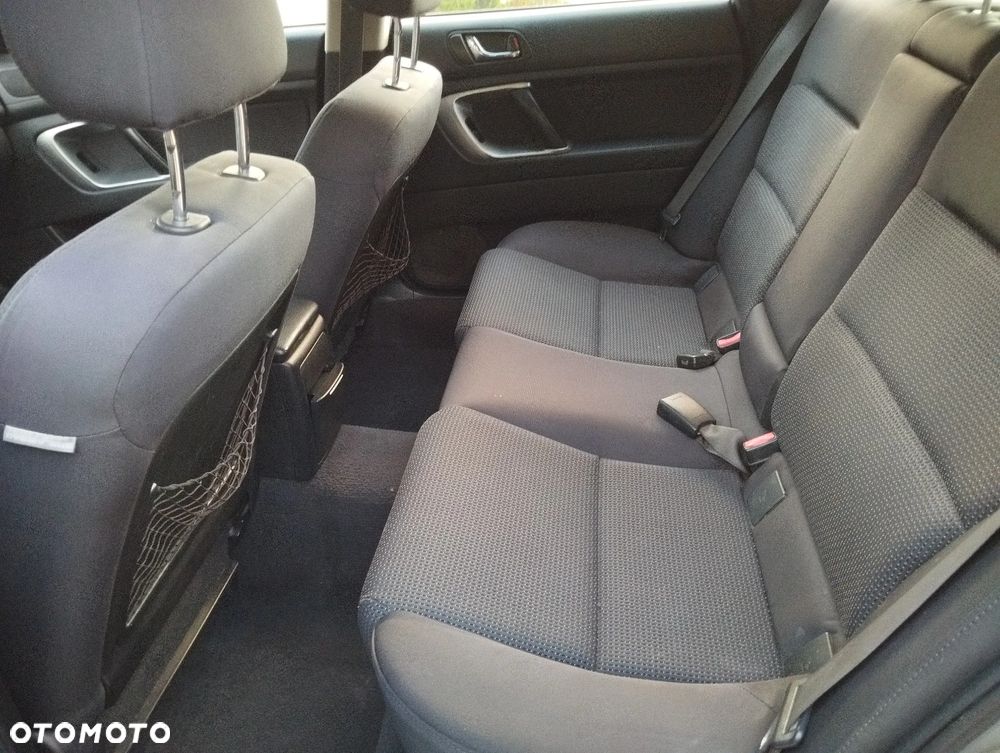 Subaru Outback - 21