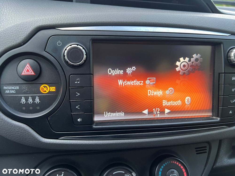 Toyota Yaris 2015 photo 5