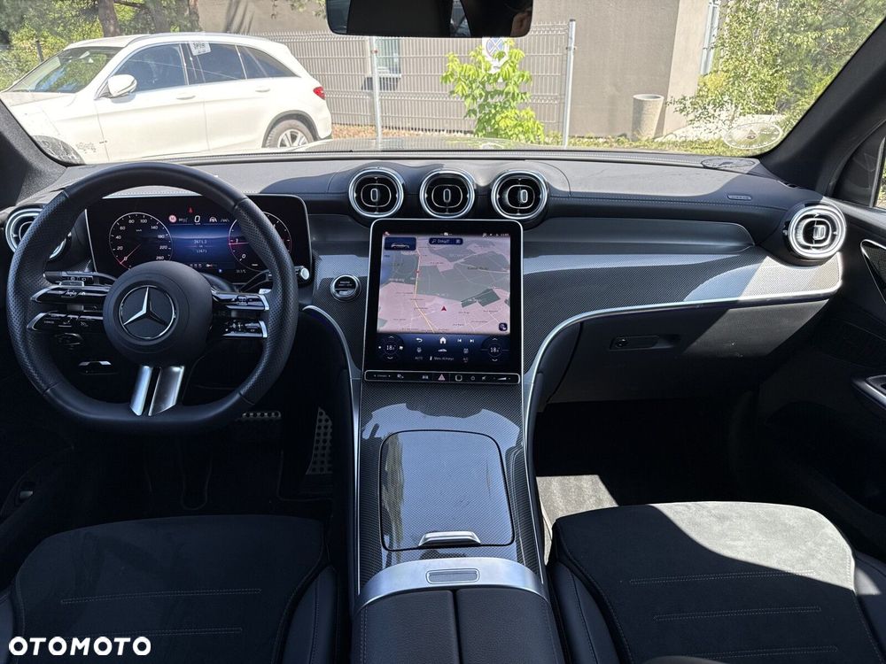 Mercedes-Benz GLC 300 d mHEV 4-Matic AMG Line - 12