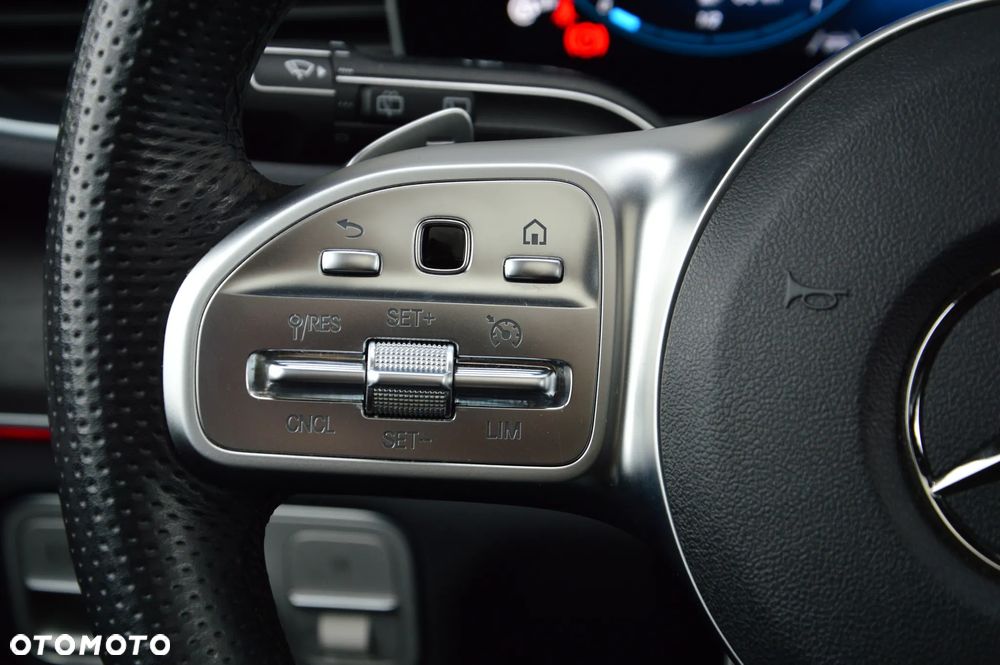 Mercedes-Benz GLE 300 d 4-Matic - 28