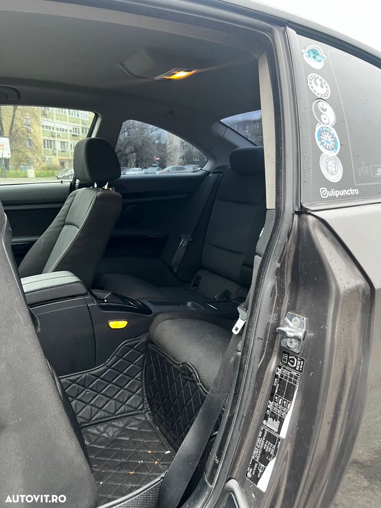 BMW Seria 3 320d - 16