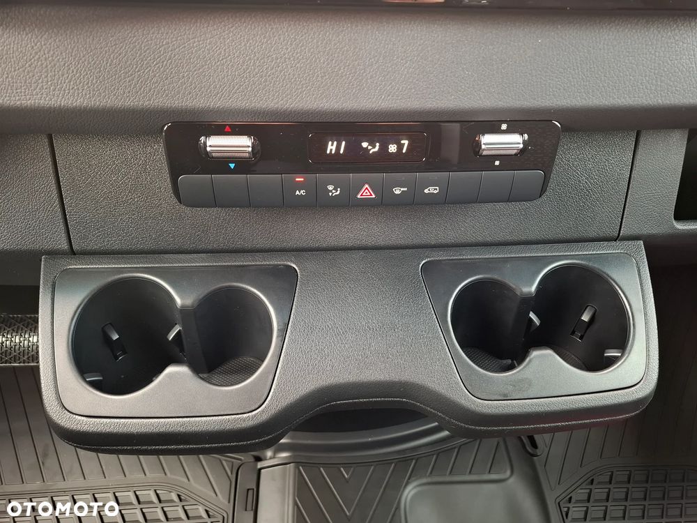 Mercedes-Benz Sprinter 319 CDI Furgon PRO długi 4325 mm L3H2 - 29