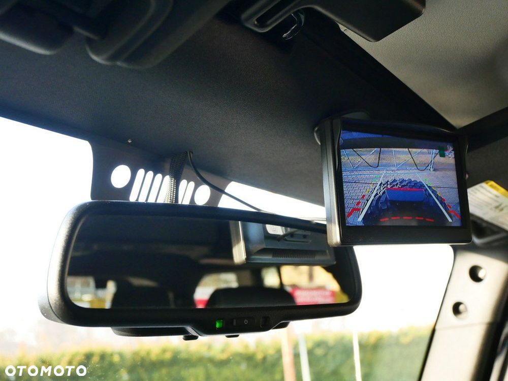 Jeep Wrangler 3.6 Unlim X - 24