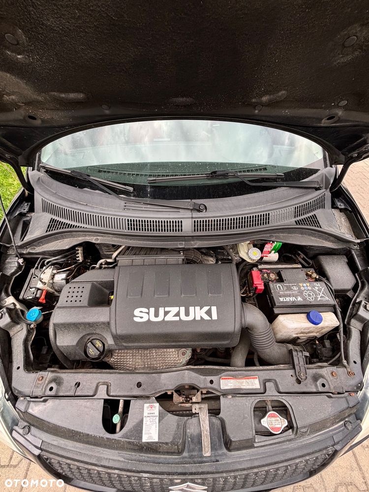 Suzuki Swift - 3