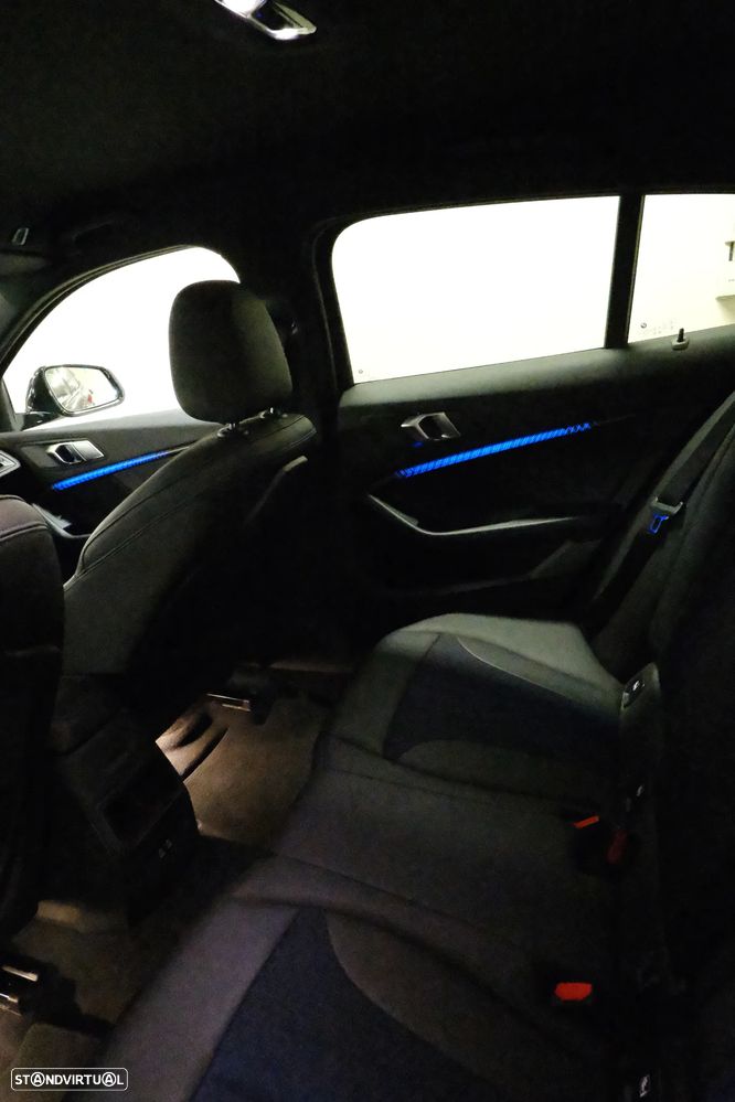 BMW 116 d Pack Desportivo M Auto - 33