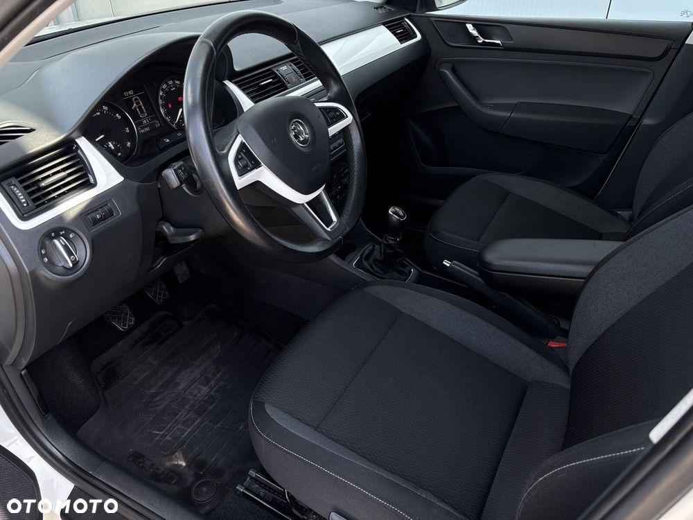 Skoda RAPID 1.2 TSI Ambition - 11