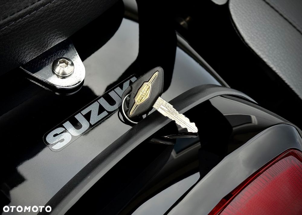 Suzuki Boulevard - 24