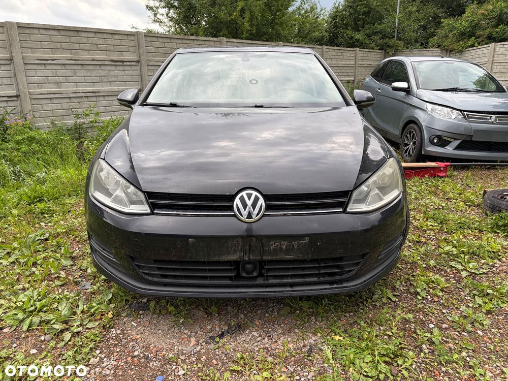 Volkswagen Golf - 26