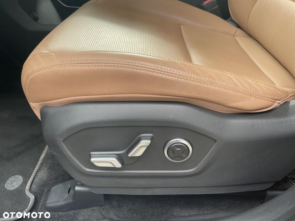 Hyundai Santa Fe 1.6 T-GDI HEV Platinum 4WD 7os - 13