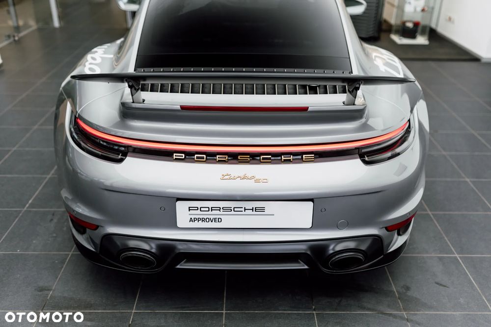 Porsche 911 Turbo 50 Years - 16