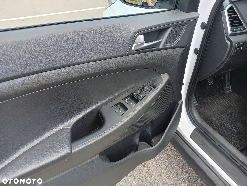 Hyundai Tucson 1.6 T-GDI Comfort 2WD - 18