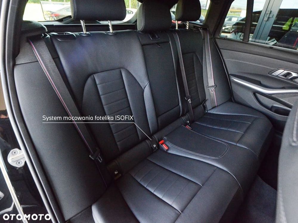 BMW Seria 3 330e xDrive M Sport sport - 30