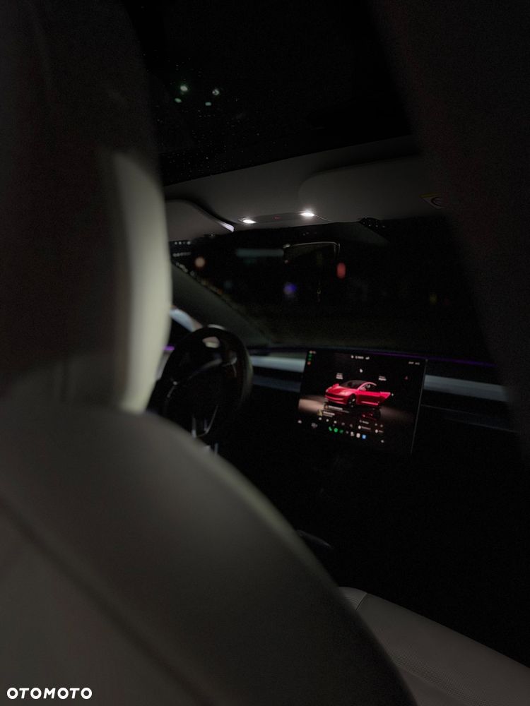 Tesla Model 3 - 26