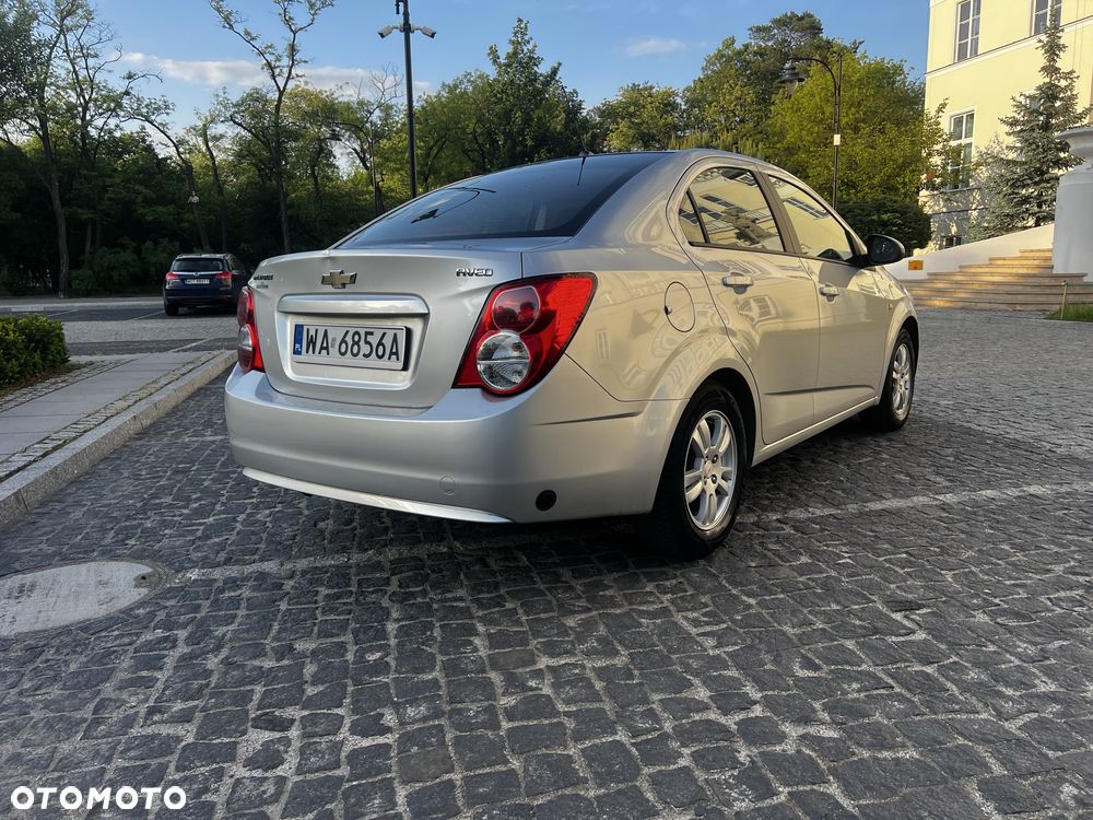 Chevrolet Aveo - 6