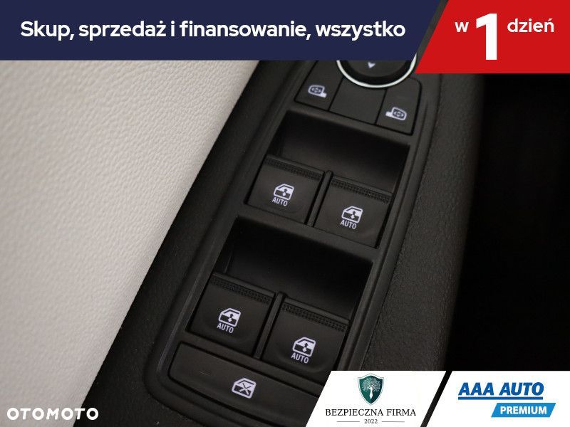 Renault Clio - 19