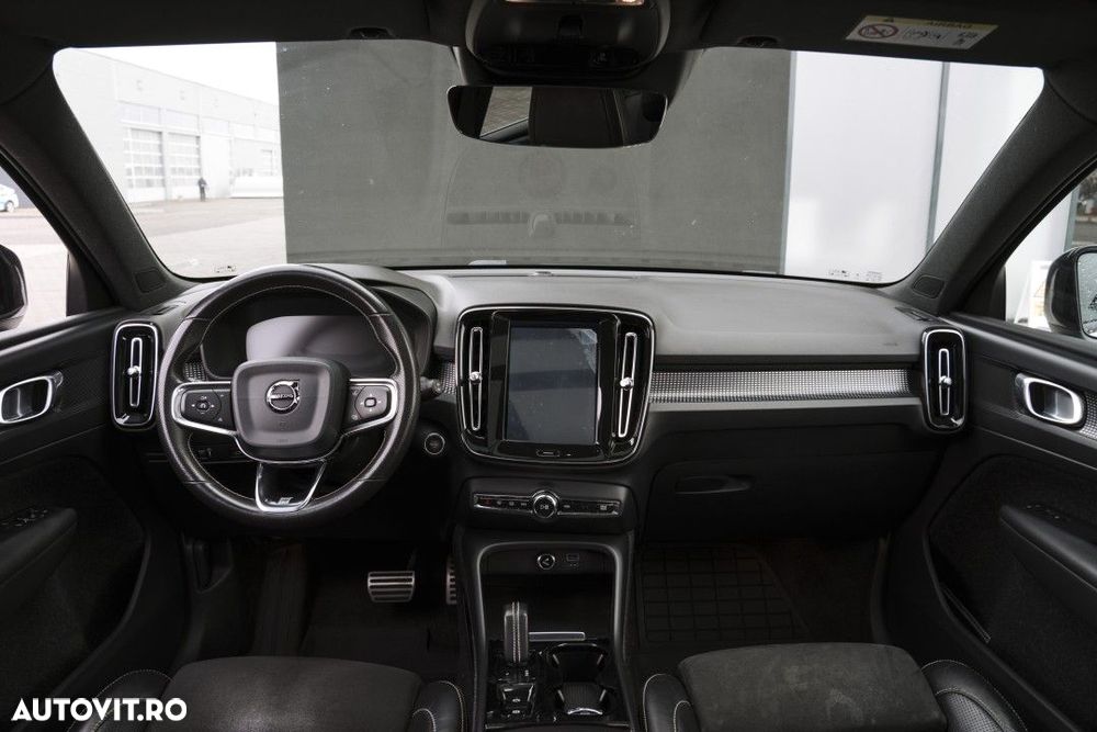 Volvo XC 40 D4 AWD R-Design - 19