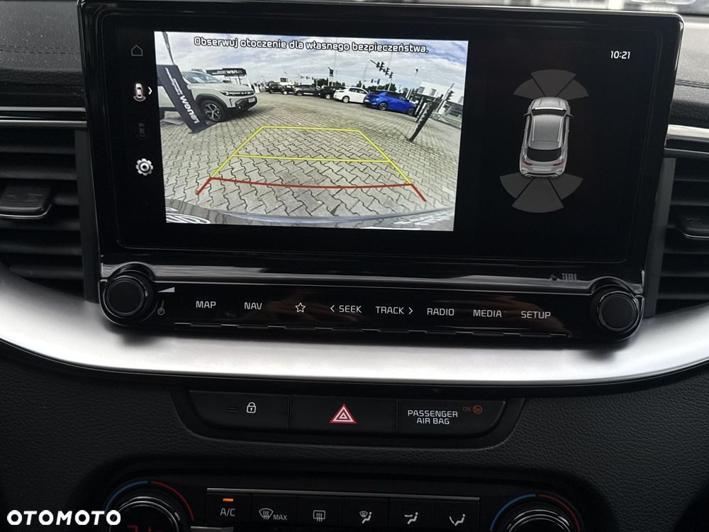 Kia XCeed - 34